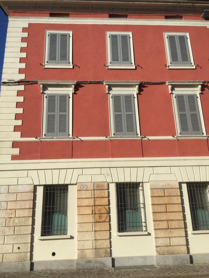 Residenza Virgiliana Suite Con Terrazza-Centro Storico มานโตวา ภายนอก รูปภาพ